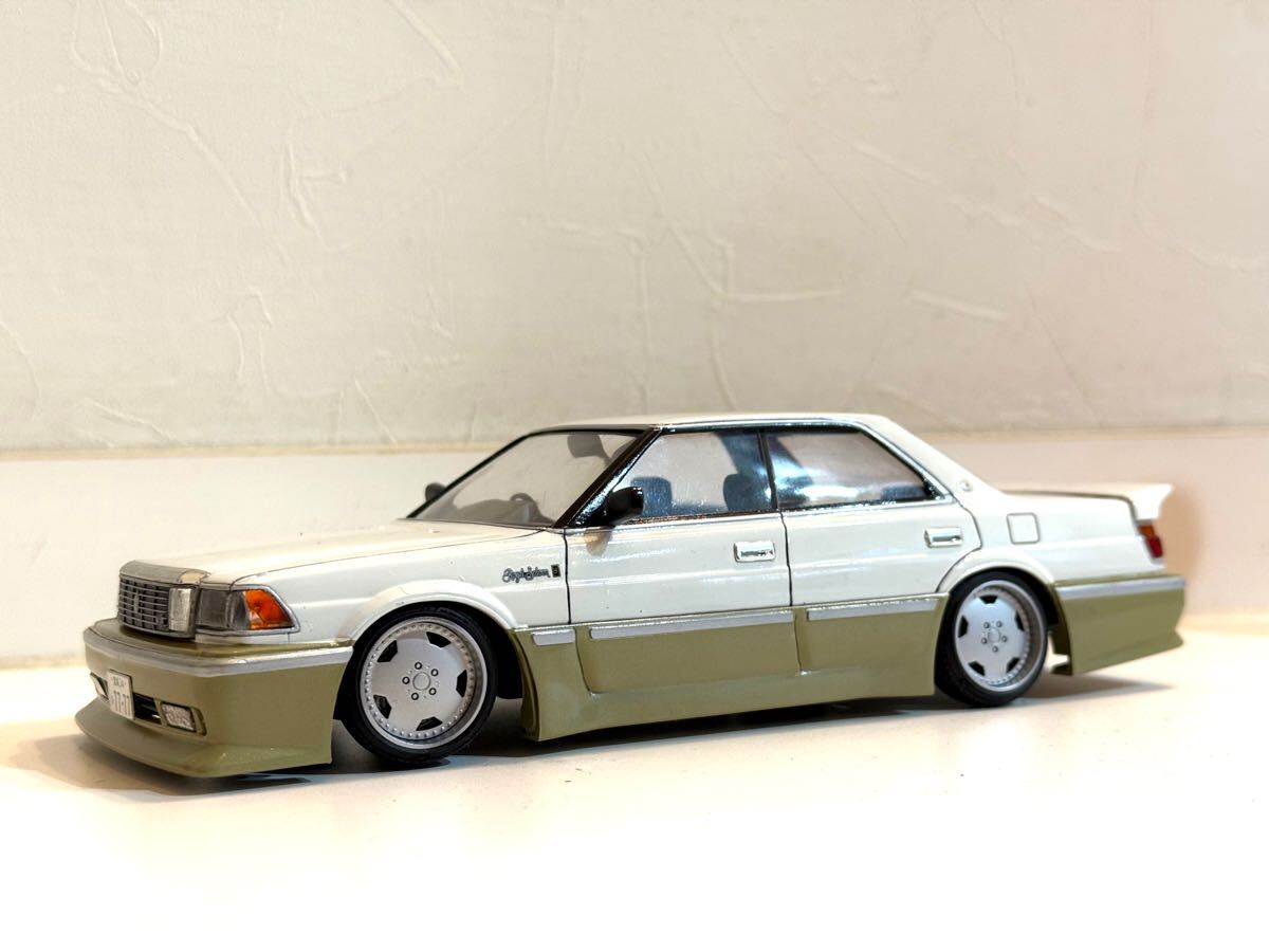 希少　アオシマ　1/24 TOYOTA crown クラウン　INSURANCE インシュランス　UZS131 1989 塗装済完成品