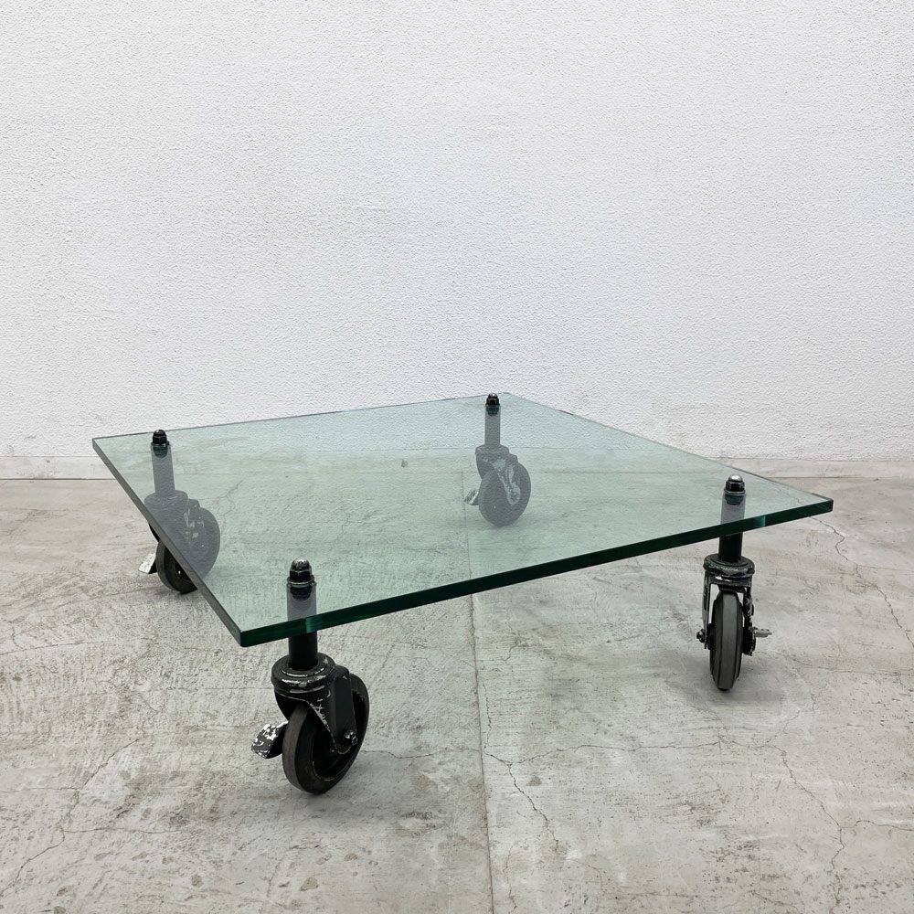 〓 オーダーメイド 大型キャスター付き ガラス ローテーブル W90cm スクエア ガエ・アウレンティ Gae Aulenti スタイル