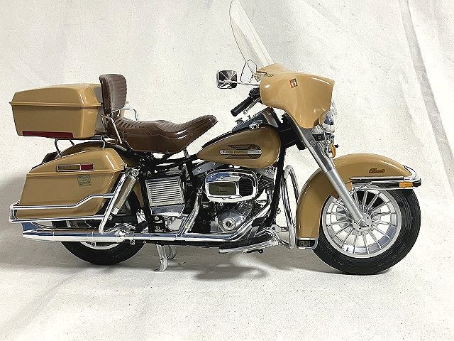 Yahoo!オークション - 完成品 タミヤ 1/6 ハーレーダビッドソン FLH