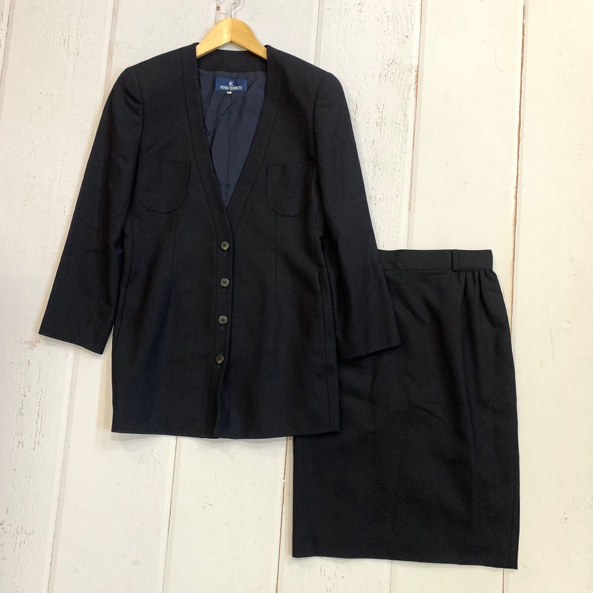 G ▼ 人気モデル!! '洗練されたデザイン' NINO CERRUTI ニノ セルッティ スーツ 上下 セットアップ 2点セット size:38 ジャケット スカート