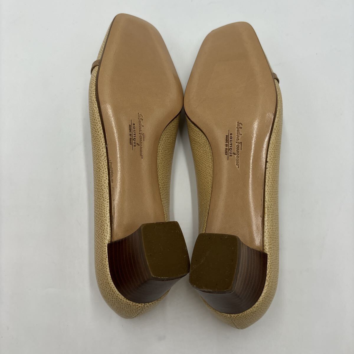 未使用 箱付 高級婦人靴 Salvatore Ferragamo サルヴァトーレ