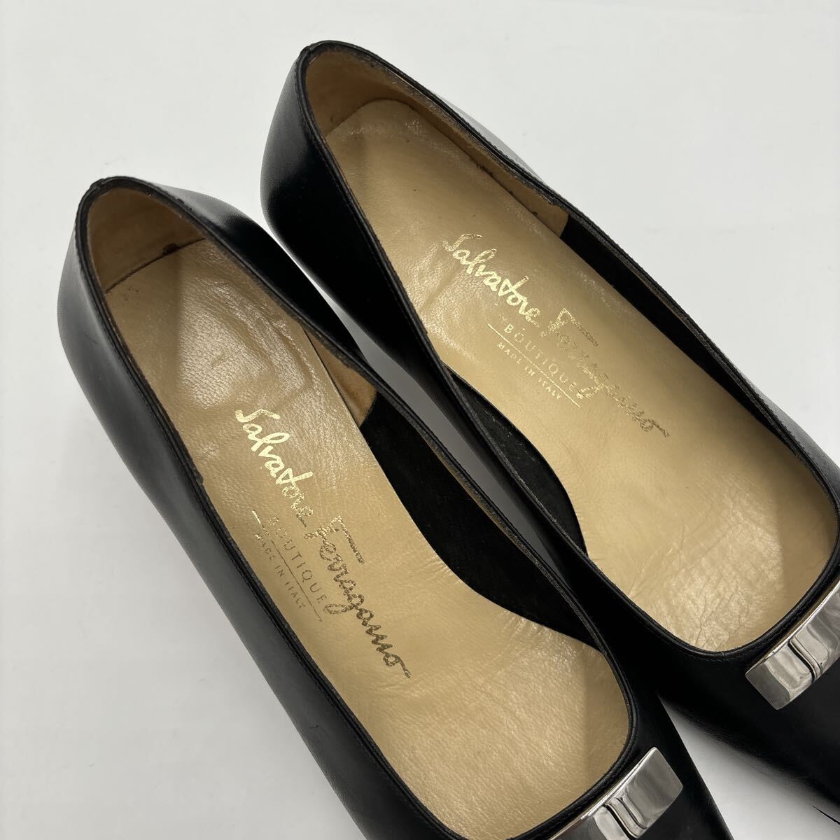＊ 美品 箱付き 伊制 '高級(jí)婦人靴' Salvatore Ferragamo サルヴァトーレフェラガモ 本革 ガンチーニ ヒール / パンプス 6D 23cm レディース