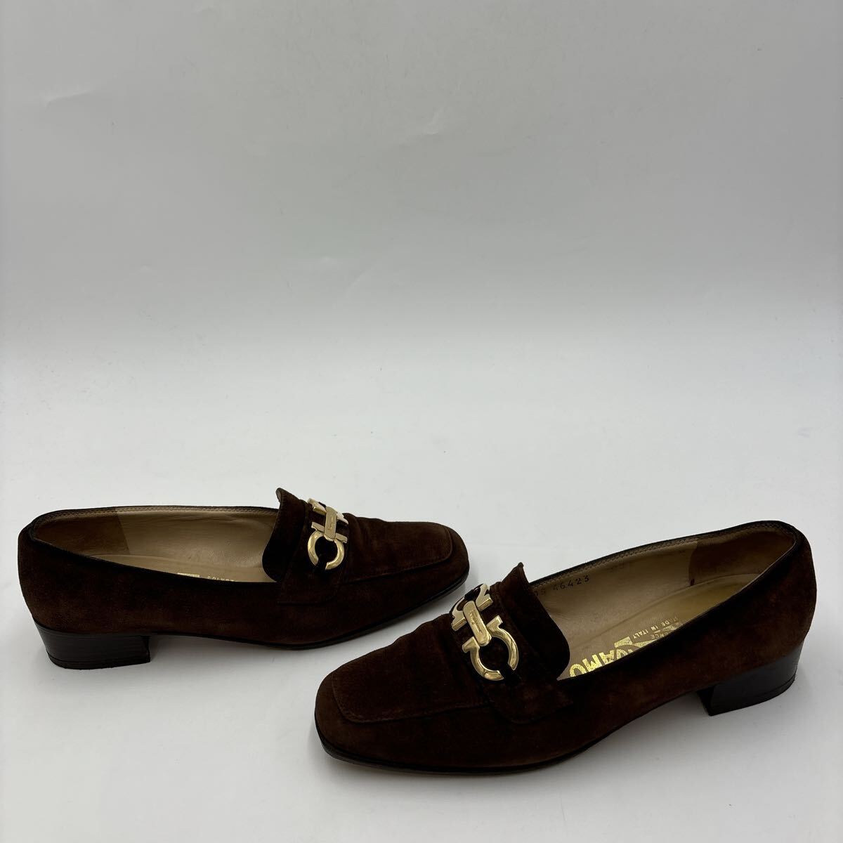 E ＊ 良品 イタリア制 '高級婦人靴' Salvatore Ferragamo サルヴァトーレフェラガモ 本革 ガンチーニ ヒール / パンプス 5.5B 22.5cm 