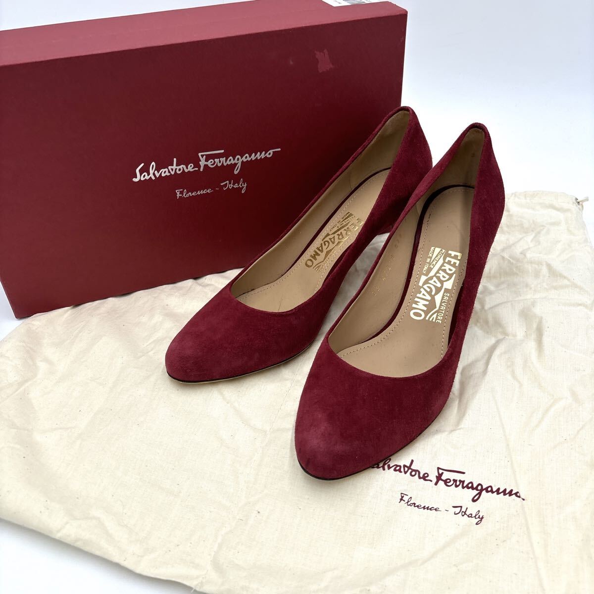 ＊ 付属品完備 イタリア製 '高級婦人靴' Salvatore Ferragamo サルヴァトーレフェラガモ 本革 スエードレザー ヒール / パンプス 7C 24cm
