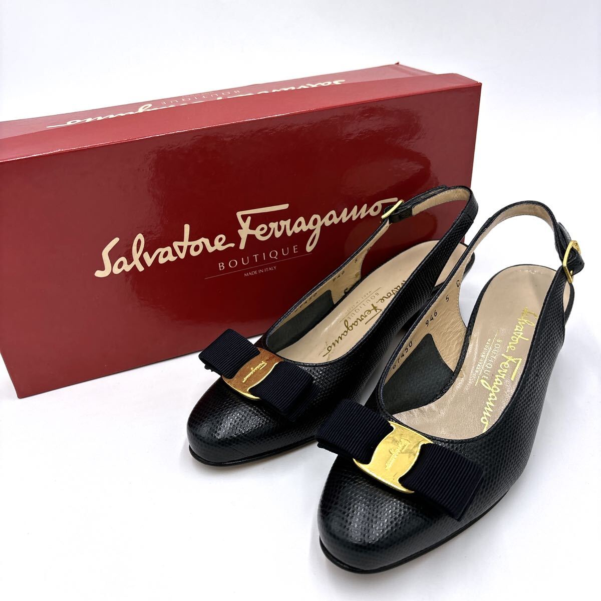 ＊ 良品 箱付き '高級(jí)婦人靴' Salvatore Ferragamo サルヴァトーレフェラガモ 本革 ヴァラリボン パンプス ヒール サンダル 5C 22cm