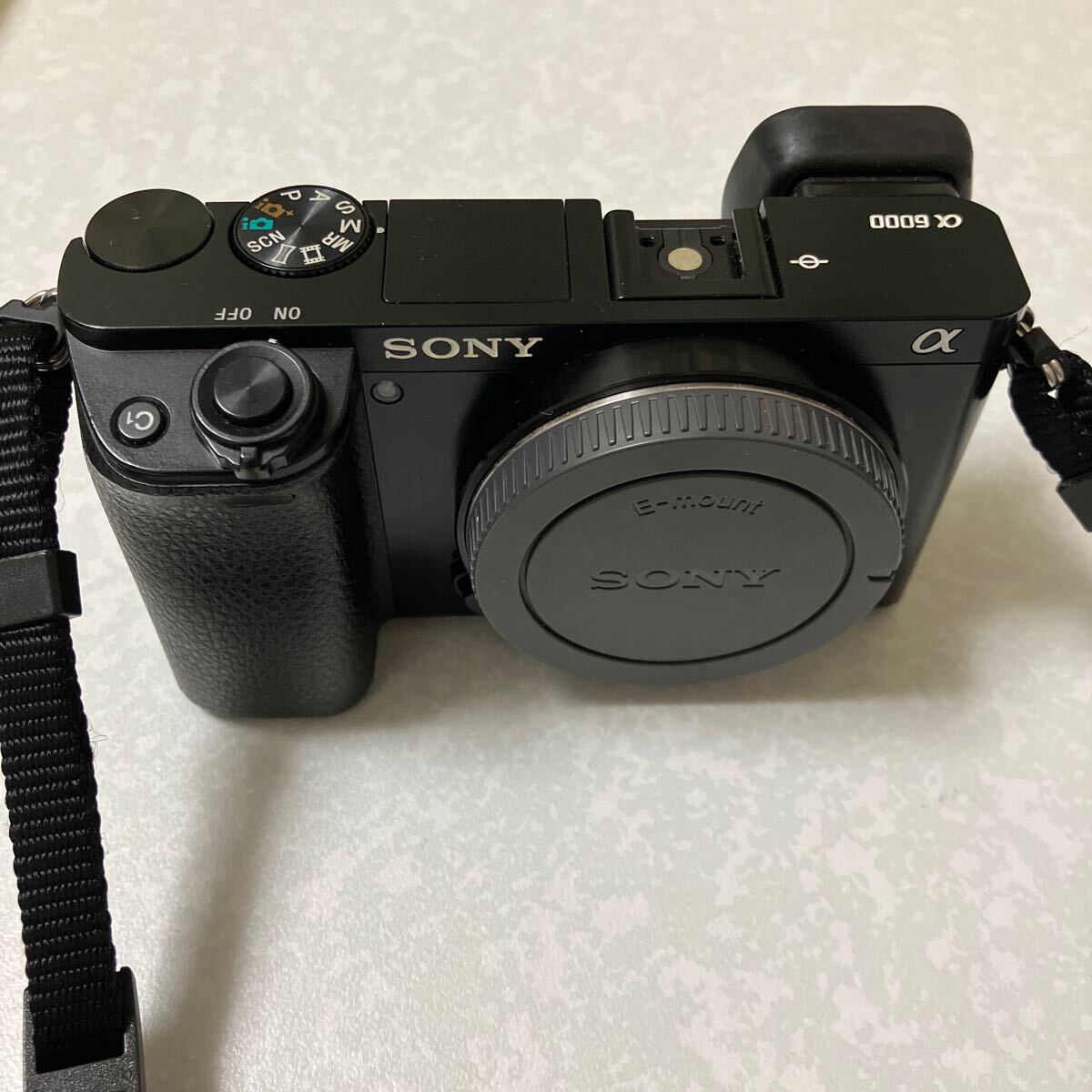 SONY ミラーレス一眼 α6000 ボディ ブラック ILCE-6000 B SONY ミラーレス一眼 α6000 ボディ ブラック ILCE-6000 B