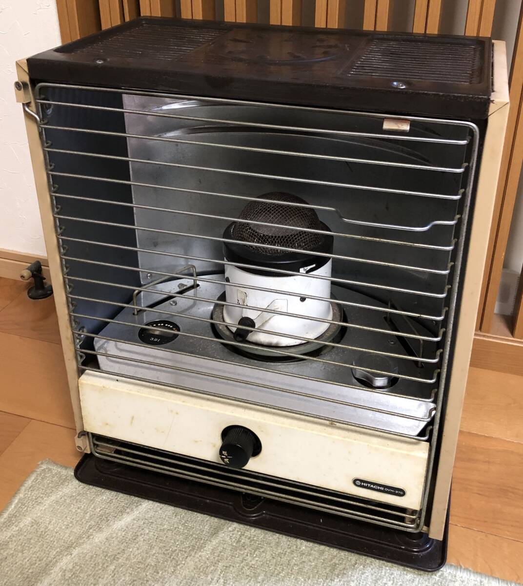 日立 OVH-370 放射形 石油 ストーブ 中古 昭和 レトロ 1970 日立 OVH-370 放射形 石油 ストーブ 中古 昭和 レトロ 1970