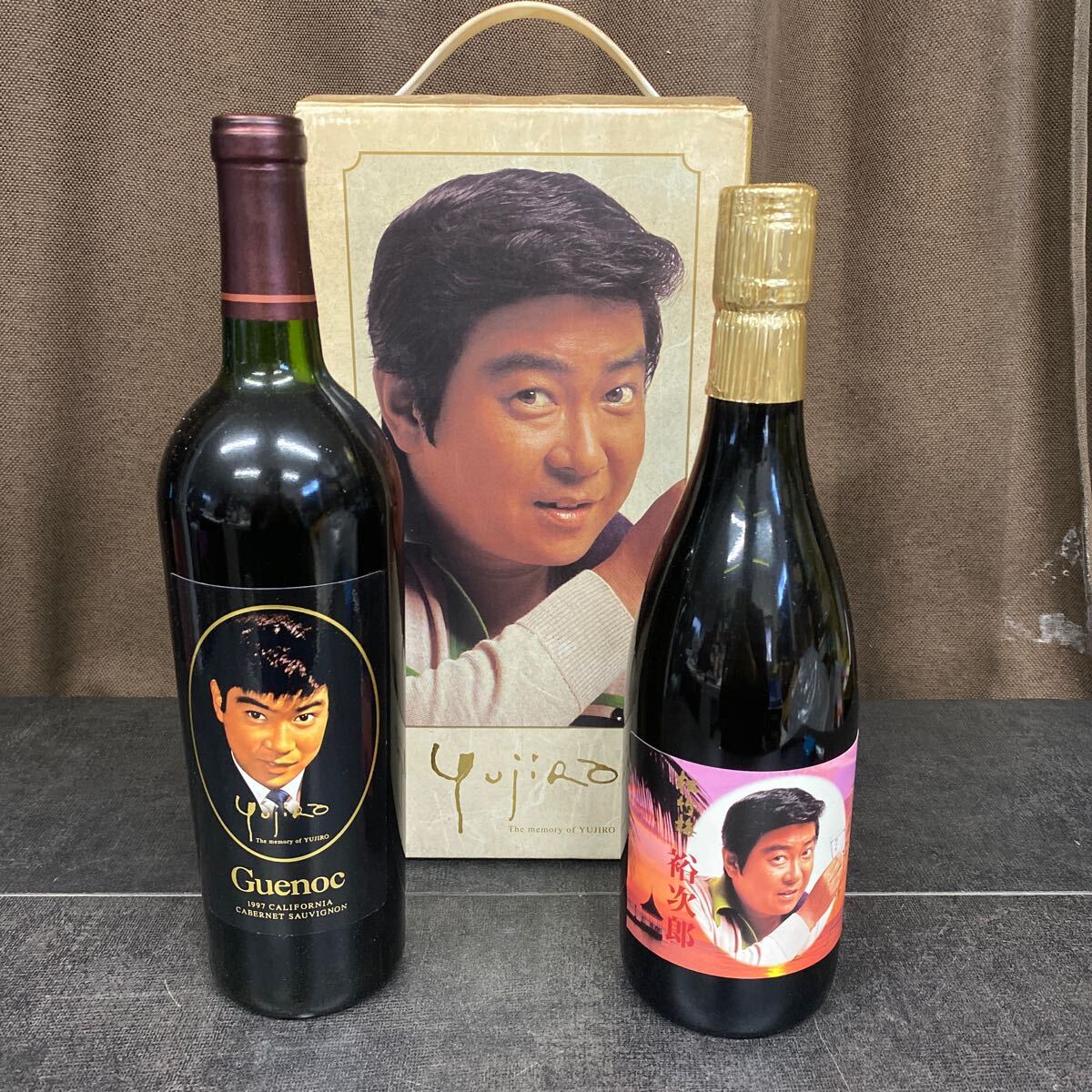 掘出物 希少価値・非売品 石原裕次郎 記念ワイン・清酒セット 掘出物 希少価値・非売品 石原裕次郎 記念ワイン・清酒セット
