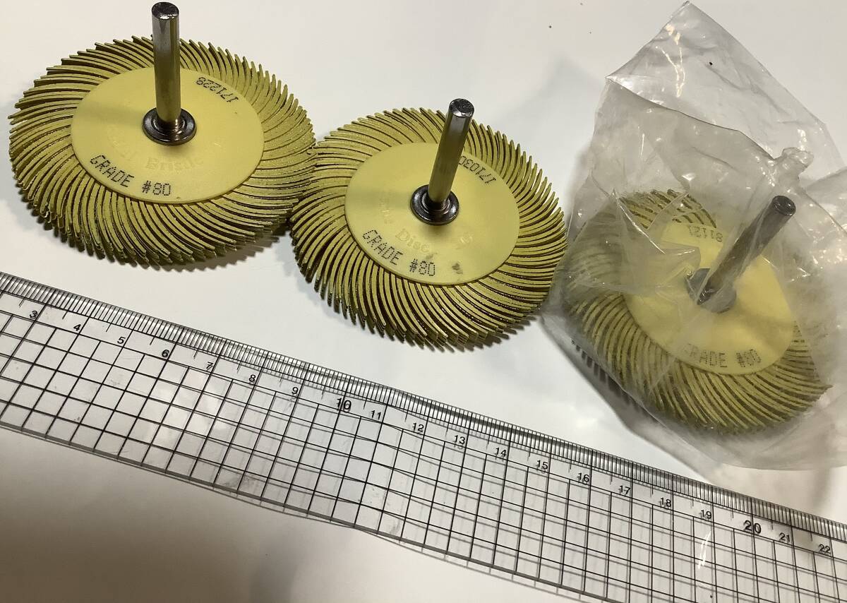 スリーエム(3M) ラジアル・ブリッスル マーガレット ディスク 76.2mm(3インチ)外径6mm軸付 3個　未使用　#80 研磨