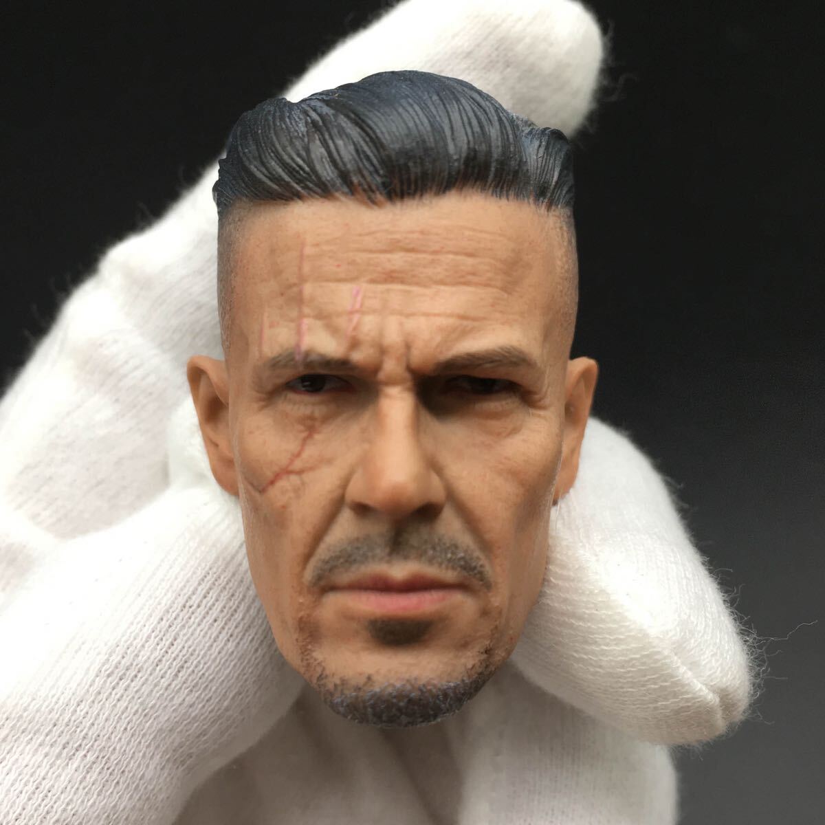 B213 1/6 フィギュア用 ヘッド 塗装済みヘッド 男性ヘッド アクセサリー 交換用 ジョシュ・ブローリン