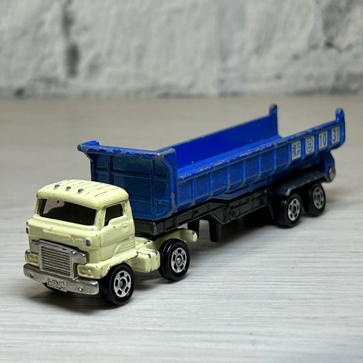 ●【YH-0978】中古現状品 TOMY トミー TOMICA トミカ ヘッド HINO セミトレーラー NO.L3 ダンプトレーラー【レタパプラス可】