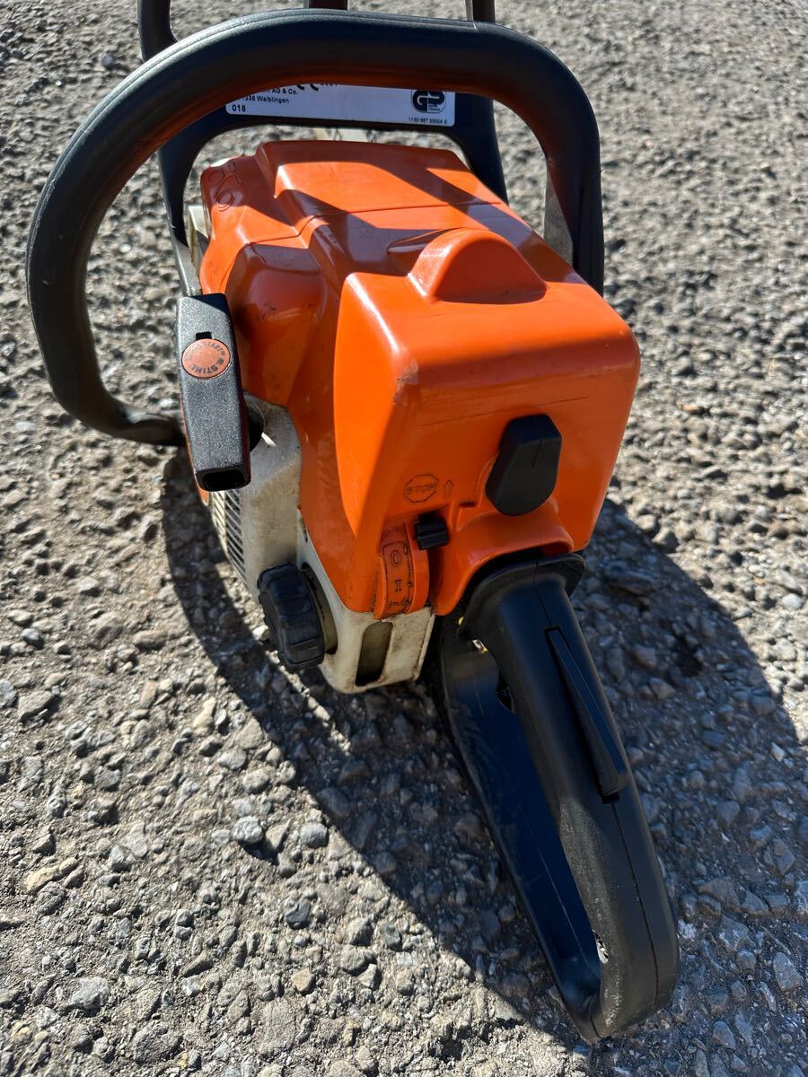 1000 〜 ☆エンジン始動☆作動中☆Stihl エンジンチェーンソー 1000 〜 ☆エンジン始動☆作動中☆Stihl エンジンチェーンソー