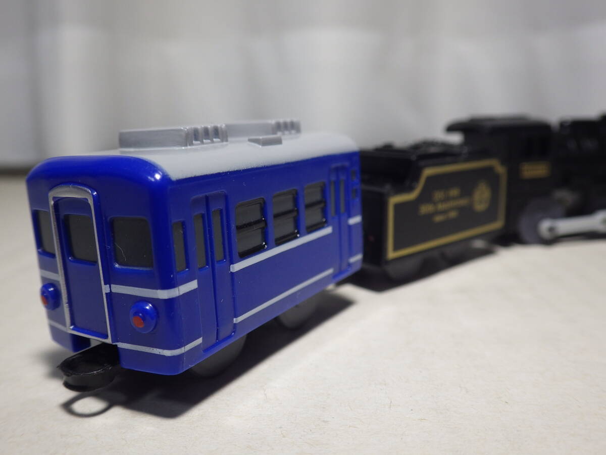 カプセルプラレール D51-498号機50周年記念号+12系客車 カプセルプラレール D51-498号機50周年記念号+12系客車