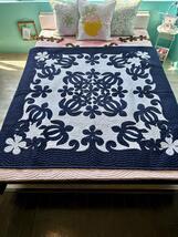 ＜正規(guī)品＞タペストリー ホヌ153×153ネイビーブルーハワイアンキルト