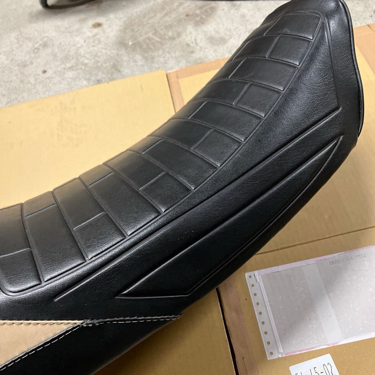 cbx400f ジュリアーリ シート 当時物 旧車 HONDA cbx550f(社外品 cbx400f ジュリアーリ シート 当時物 旧車 HONDA cbx550f(社外品
