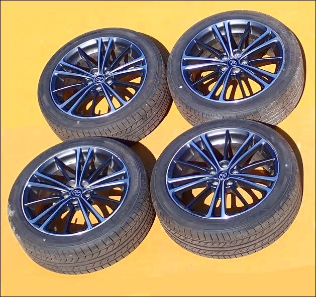 □ トヨタ 86 ( ZN6 ) 用 GT 純正 アルミホイール(タイヤ付き □ トヨタ 86 ( ZN6 ) 用 GT 純正 アルミホイール(タイヤ付き