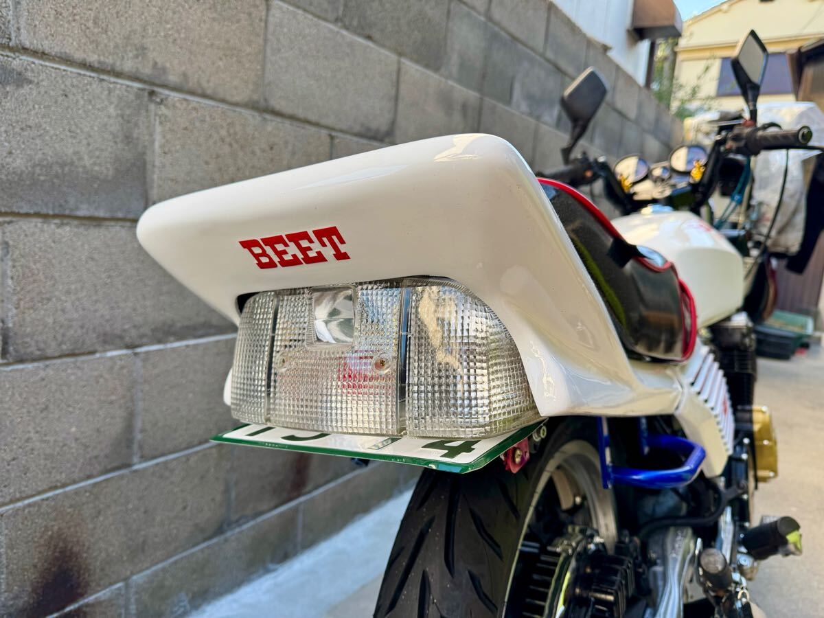 CBX400F CBX550F CBX CBR 白/赤 純正タンクで塗装 綺麗 BEET CBX400F CBX550F CBX CBR 白/赤 純正タンクで塗装 綺麗 BEET