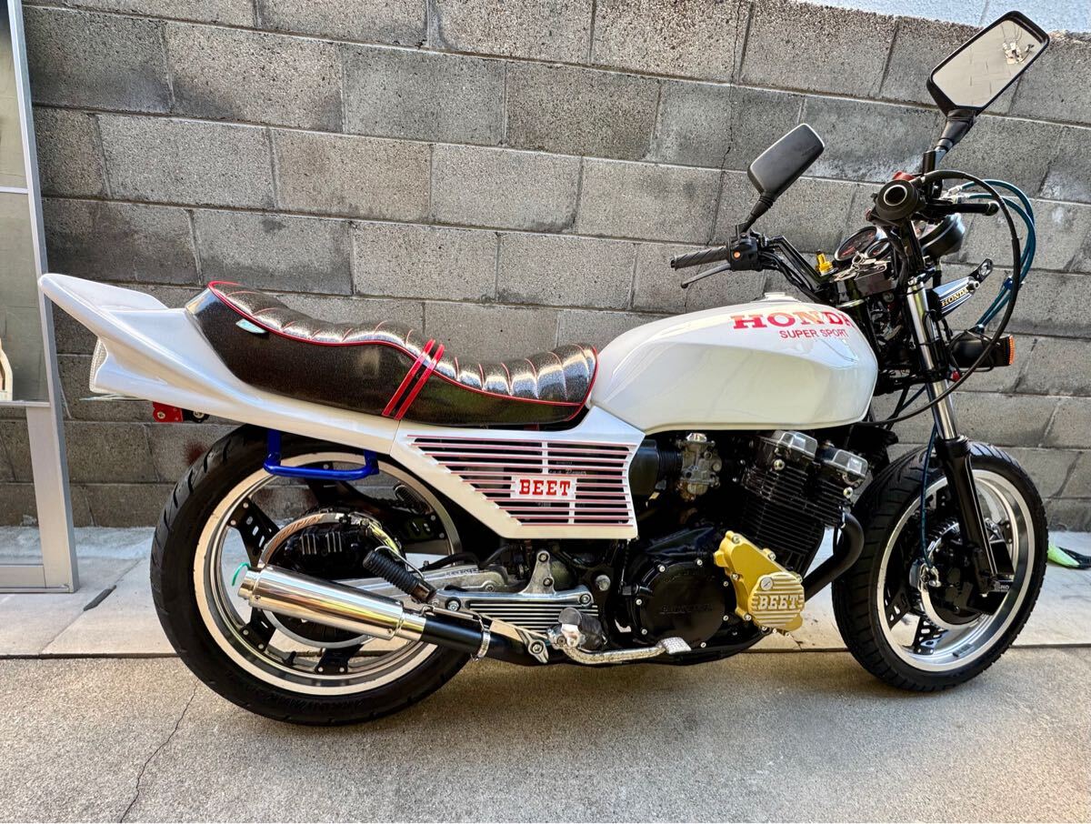 CBX400F CBX550F CBX CBR 白/赤 純正タンクで塗装 綺麗 BEET CBX400F CBX550F CBX CBR 白/赤 純正タンクで塗装 綺麗 BEET