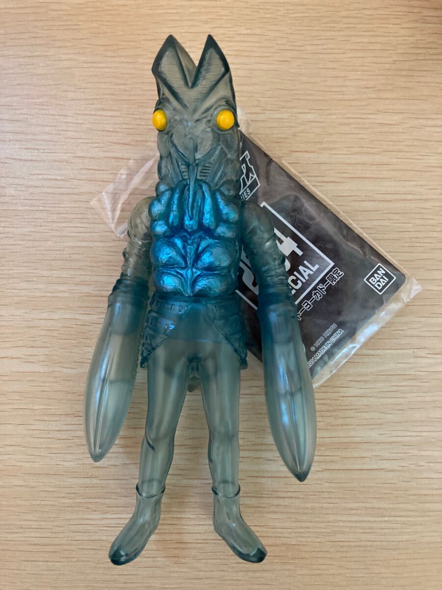 新品未使用タグ バルタン星人 ソフビ バンダイ ウルトラマン 新品未使用タグ バルタン星人 ソフビ バンダイ ウルトラマン