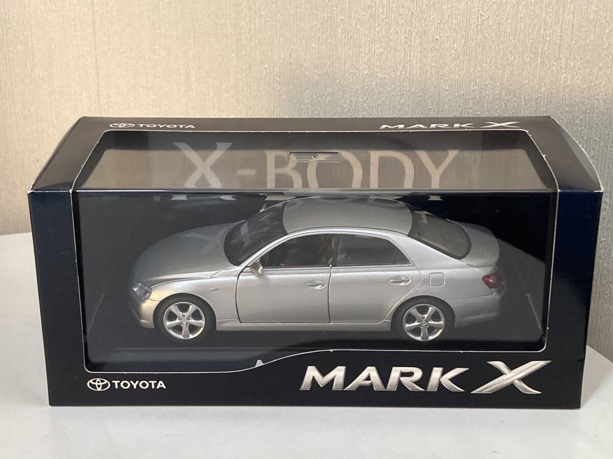 送料無料　 1/30 トヨタマークX MARK X 120系　カラーサンプル　ミニカー　模型　初代マークX