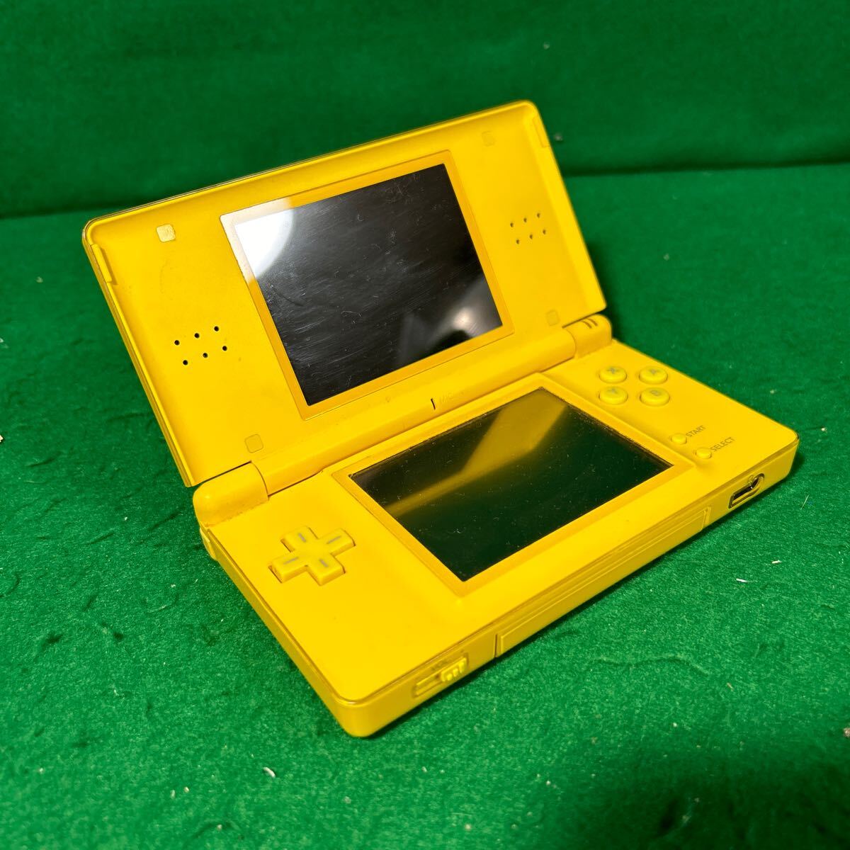 Nintendo ds Lite ピカチュウ限定 美品 本体のみ - ニンテンドー Nintendo ds Lite ピカチュウ限定 美品 本体のみ - ニンテンドー