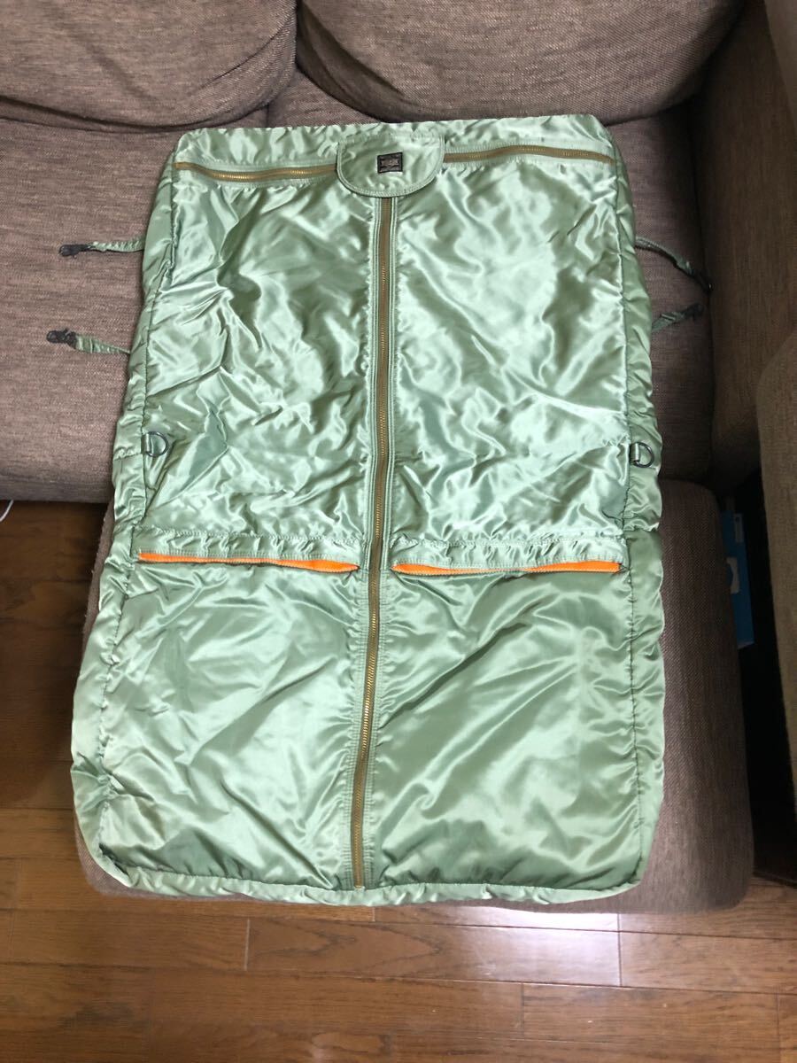 美品 ポーター タンカー ガーメントケース ナイロン スーツケース 大容量 緑 TANKER(タンカー) 2WAY GARMENT OVERNIGHT BRIEFCASE | 吉田