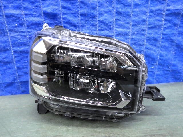 2754　タフト　LA900S　LA910S　右ライト　LED　100-6907D　美品