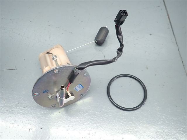 β241123-1 カワサキ ニンジャ250 EX250L (H27年式) 始動動画有 燃料センサー フューエルセンサー 動作正常!破損無し！