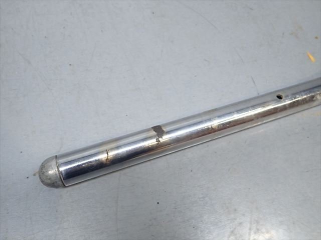 τ241210-67 車種不明 ハンドル バーハン 曲り有 傷有 長さ約62センチ 径φ22.2_画像4