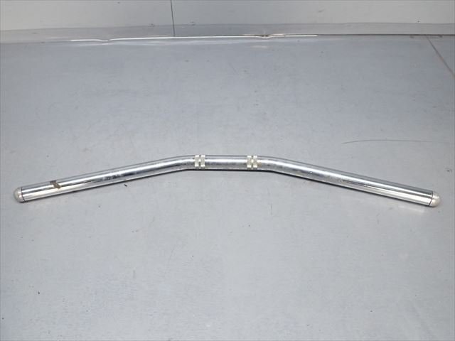 τ241210-67 車種不明 ハンドル バーハン 曲り有 傷有 長さ約62センチ 径φ22.2_画像2