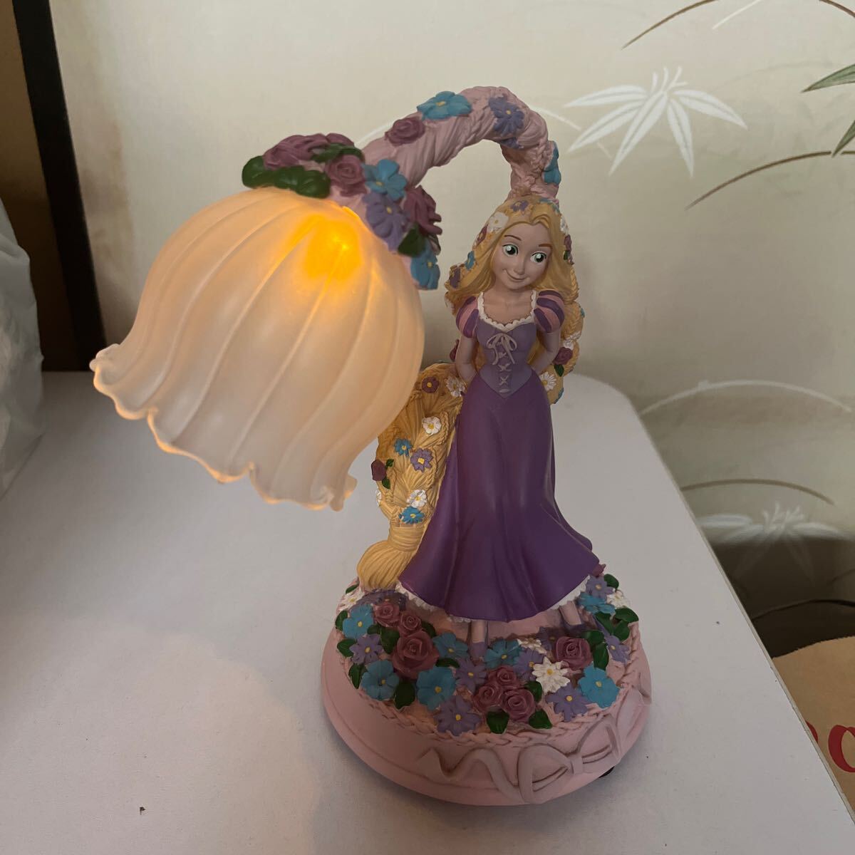 塔の上のラプンツェル　LEDライト　スタンド　照明　ルームランプ　点灯OK 美品　本体のみ　ディズニー　TDL ジャンク扱い