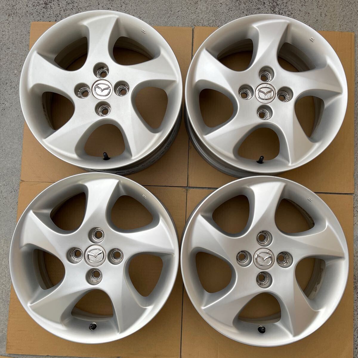 デミオ純正ホイール 15インチ 6j+45 100-4h 2本 ② Yahoo!オークション - マツダ デミオ 純正ホイール 6JX15+45 4