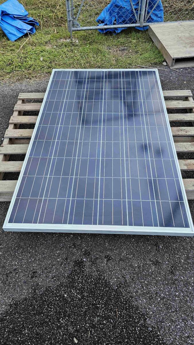 ★ 中古美品 ★ AideSolar AD260Q6-Ab(260Wパネル) ソーラーパネル 合計8枚あり!【即決価格】