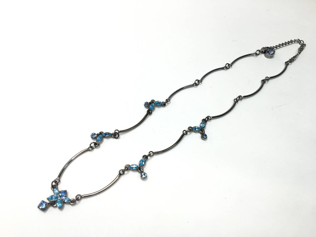 t7679　希少レア　極美品　GIVENCHY　ジバンシー　ネックレス　ガンメタリック　ブルー　ビジュー　ストーン　フラワー[パケ無料]
