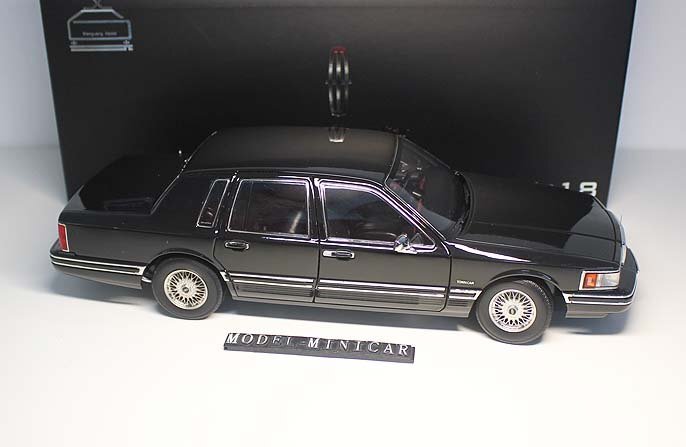 △限定品!金属製!全開閉!黑!リンカーン 1/18 Lincoln Town △限定品!金属製!全開閉!黑!リンカーン 1/18 Lincoln Town