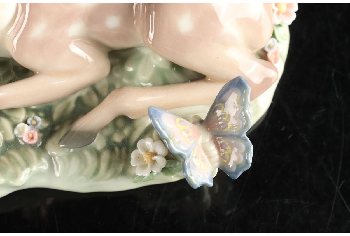 URA]LLADRO/リヤドロ/子鹿と蝶/#5673/フィギュリン/10-12-104