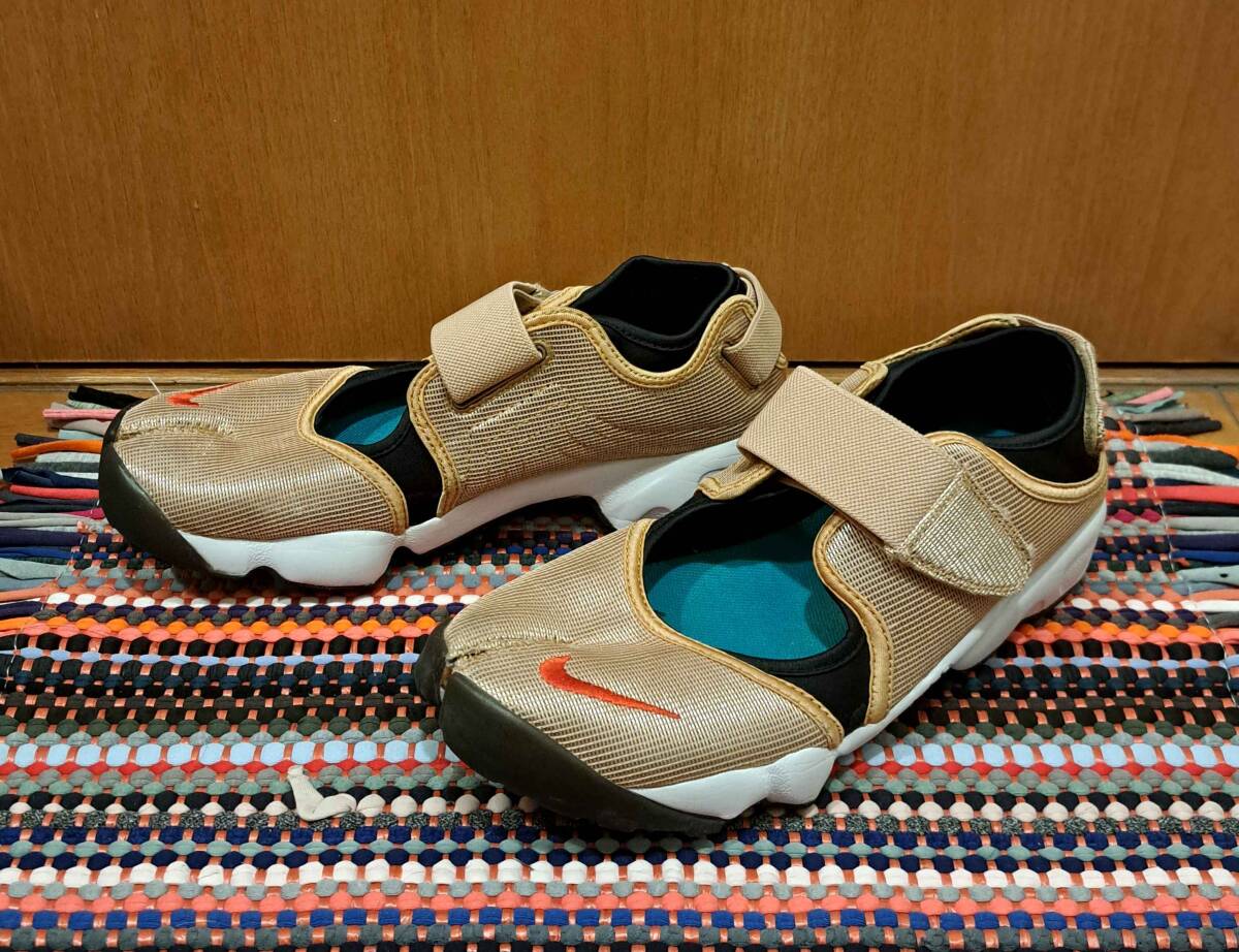☆　名作　NIKE　『AIR RIFT』　ゴールド　リフト　美品　☆