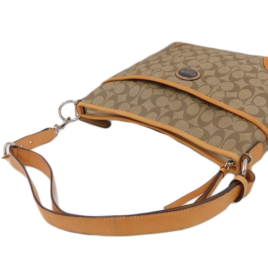 1円 ■ 極美品 コーチ ショルダーバッグ F19822 ベージュ系 PVC×レザー シグネチャー COACH ■E.Bi.An-20 COACH(コーチ) ⁄ ショルダーバッグ⁄PVC⁄BRW⁄総柄⁄F19822 | 中古品の