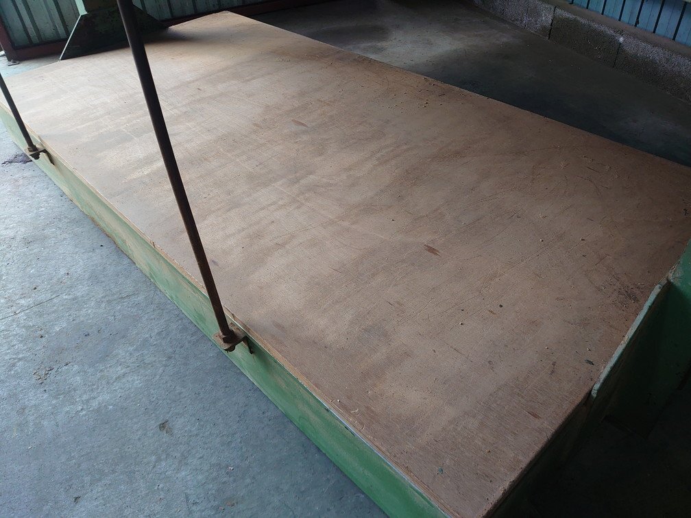 電動・クラッチ付 木工用 プレス機 2030x1010mm 開660mm 電動・クラッチ付 木工用 プレス機 2030x1010mm 開660mm
