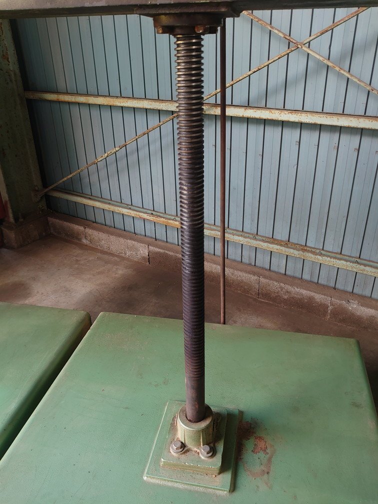 電動・クラッチ付 木工用 プレス機 2030x1010mm 開660mm 電動・クラッチ付 木工用 プレス機 2030x1010mm 開660mm