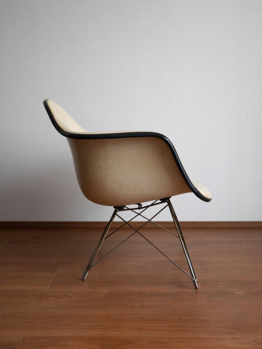 ①Herman Miller 1950's Eames ハーマンミラー イームズ アーム ①Herman Miller 1950's Eames ハーマンミラー イームズ アーム