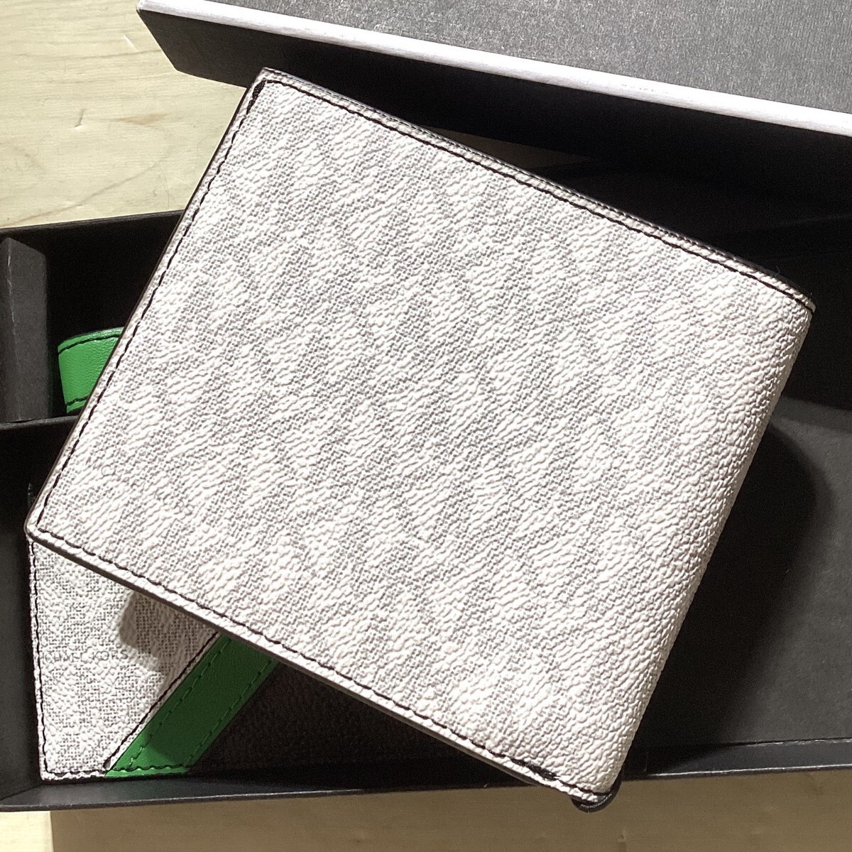二つ折り財布 バラ売り グリーン メンズ MICHAEL KORS MK 総柄 二つ折り財布 バラ売り グリーン メンズ MICHAEL KORS MK 総柄
