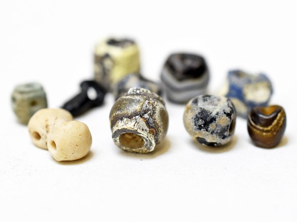○わくわく とんぼ玉☆古代ガラスビーズアソート10個セット 蜻蛉玉 アンティークビーズ ローマングラス Dzi 銀化【Z23070A-21】(とんぼ玉)|売買されたオークション情報、Yahoo!オークション(旧ヤフオク!) の商品情報をアーカイブ公開 - オークファン(aucfan.com) ○わくわく とんぼ玉☆古代ガラスビーズアソート10個セット 蜻蛉玉 アンティークビーズ ローマングラス Dzi 銀化【Z23070A-21】(とんぼ玉)|売買されたオークション情報、Yahoo!オークション(旧ヤフオク!) の商品情報をアーカイブ公開 - オークファン(aucfan.com)