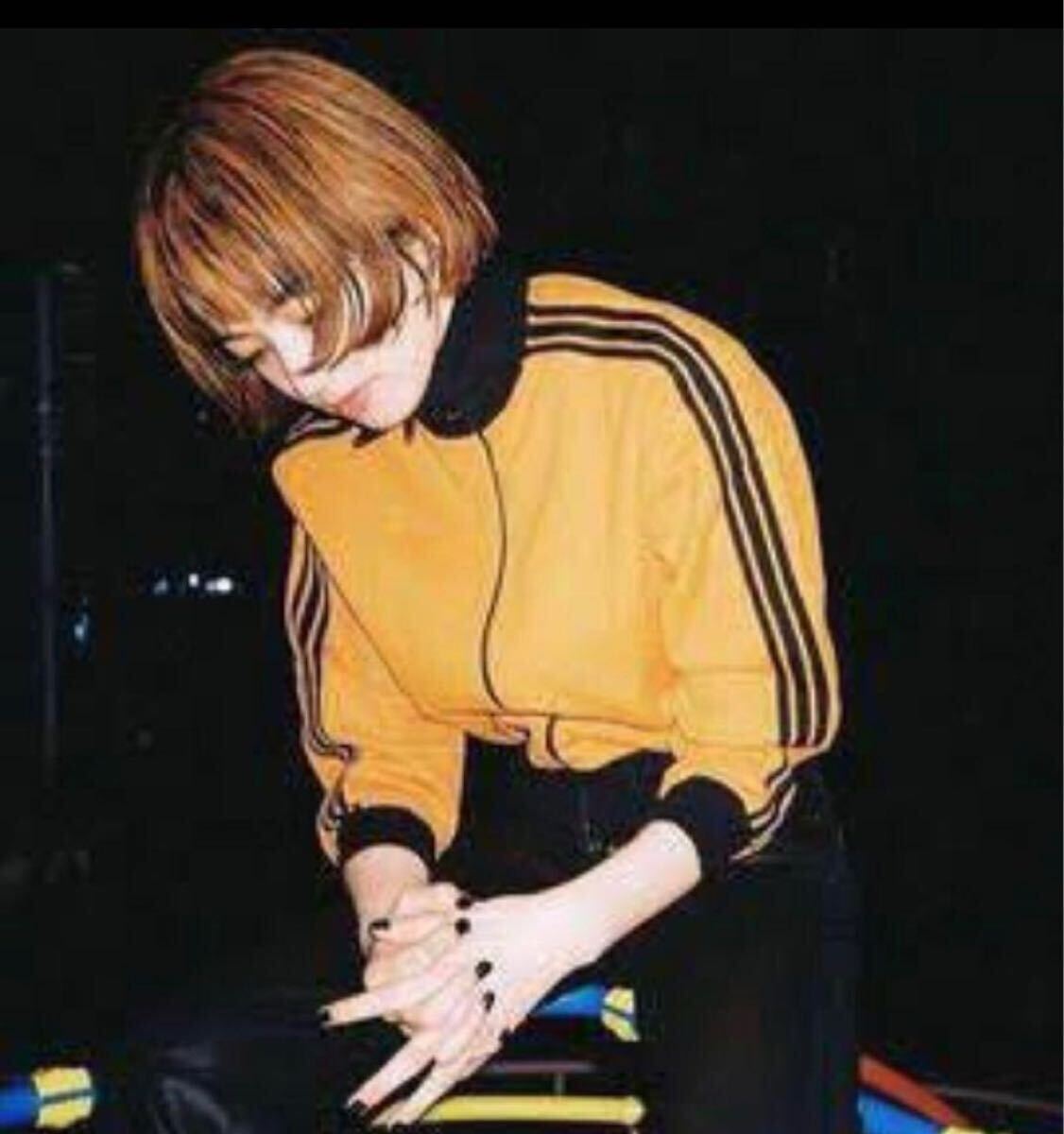 アディダス adidas トラックジャケット 小松菜奈 デサント アディダス adidas トラックジャケット 小松菜奈 デサント