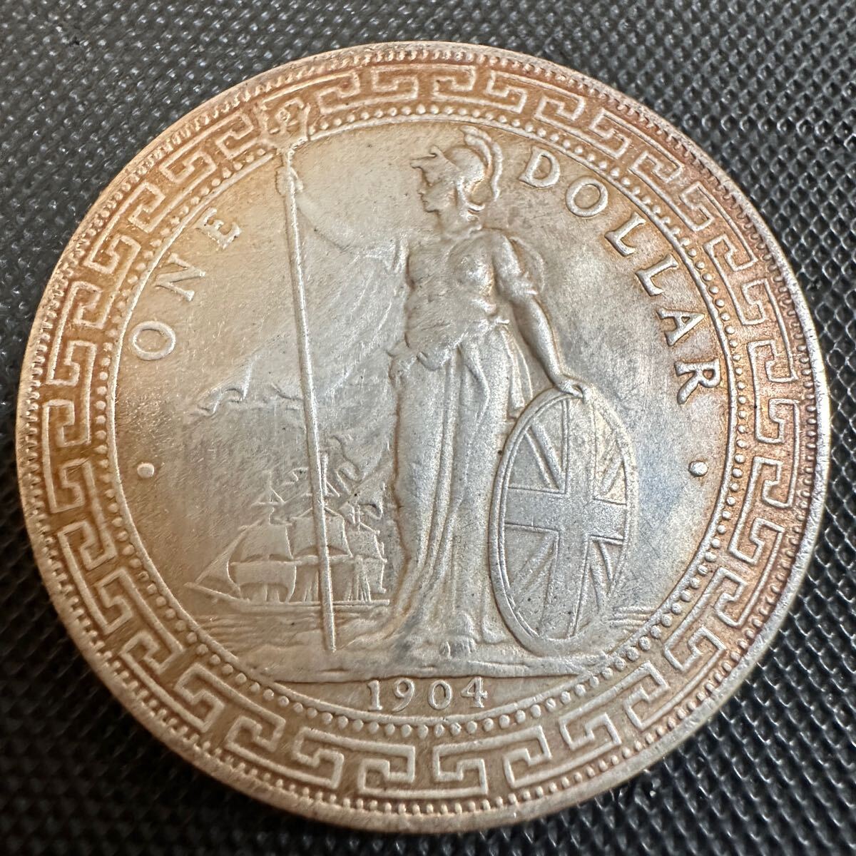古銭 香港 香港壹圓　銀貨　イギリス貿易銀貨　1904年 1ドル 硬貨 大型コイン 一圓 A66
