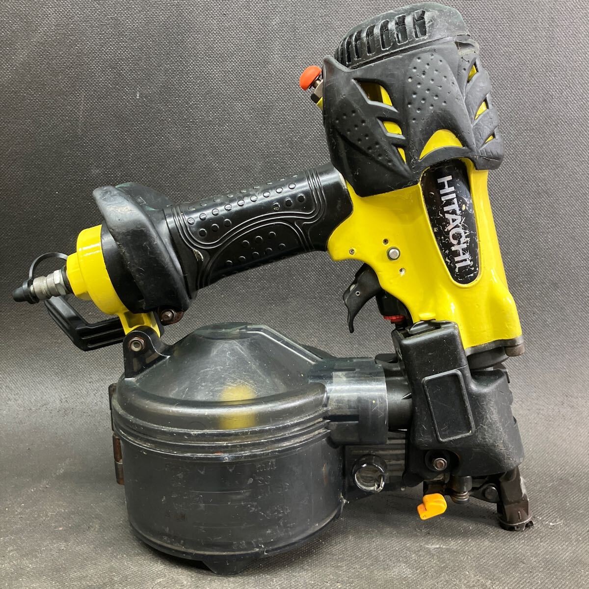 メンテナンス・動作確認済】 HiKOKI 高圧ロール釘打機 NV65HMC メンテナンス・動作確認済】 HiKOKI 高圧ロール釘打機 NV65HMC