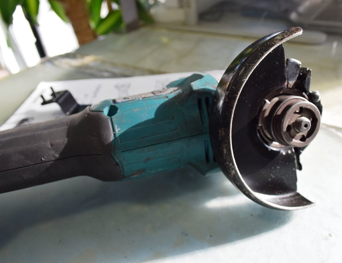 5811円 MAKITA マキタ 100mm 18V (電池残量表示なし) バッテリ×1 5811円 MAKITA マキタ 100mm 18V (電池残量表示なし) バッテリ×1