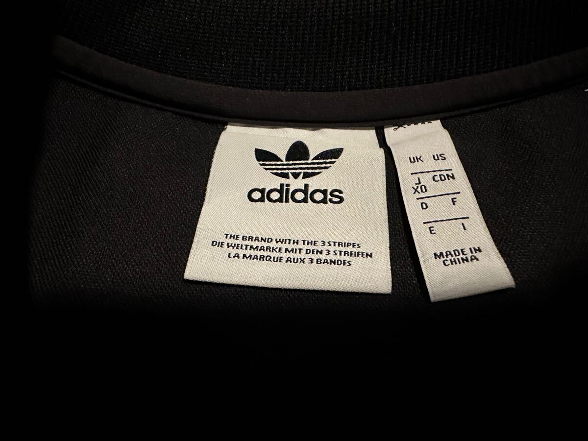 5250円 adidas Originals × BEAMS 別注 ナイロン プルオーバー 5250円 adidas Originals × BEAMS 別注 ナイロン プルオーバー