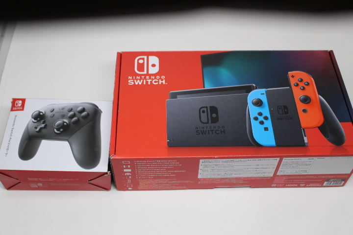 新品 新型Nintendo Switch JOY-CON(L) ネオンブルー/(R) ネオンレッド 4902370542912 スイッチ+Proコントローラー 4902370535730