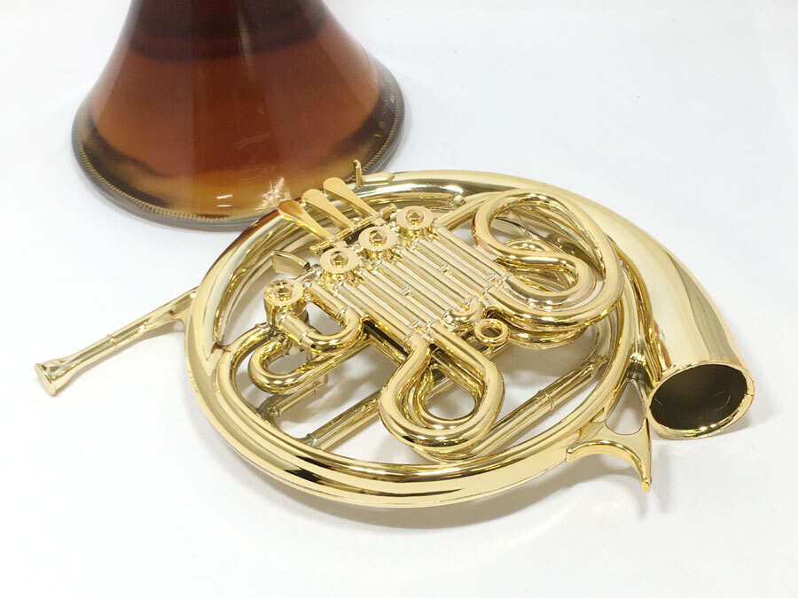 箱付き サントリー SUNTORY ウイスキー 響 ホルン型ボトル 楽天市場】【東京都在住限定】希少 サントリーウイスキー 響